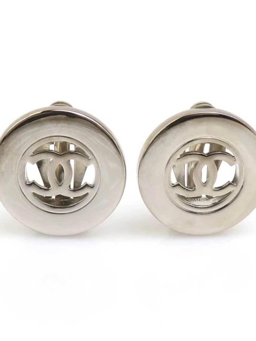 CHANEL Vintage CC Logo Clip on Earrings Silver Metal